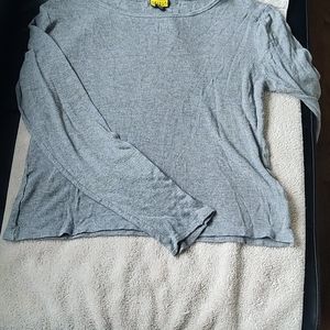 Like New Long Sleeved Half Shirt